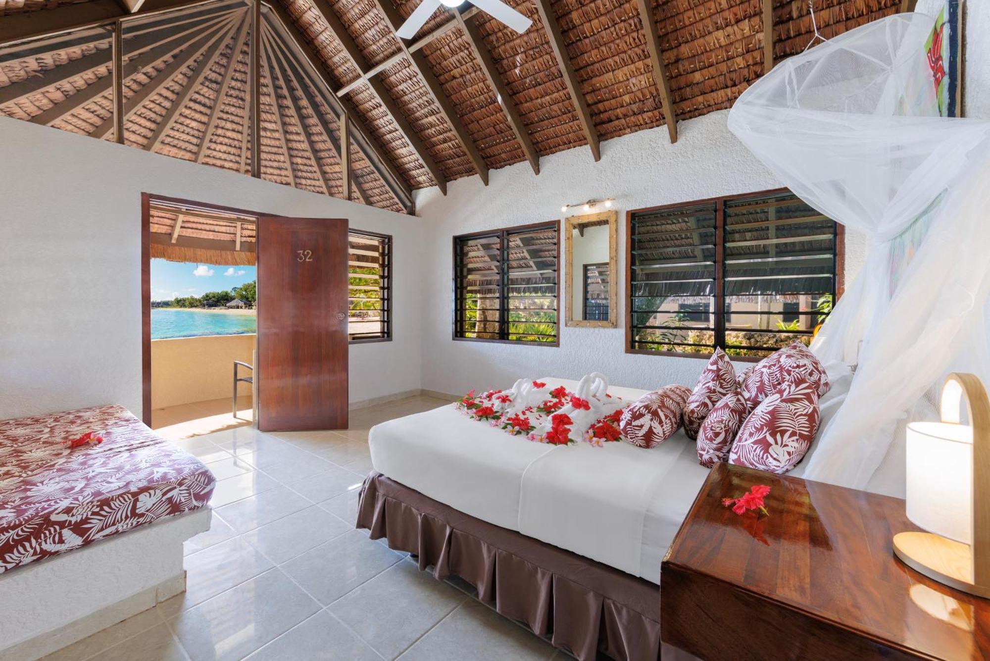 Breakas Beach Resort (Adults Only) Port Vila Eksteriør billede